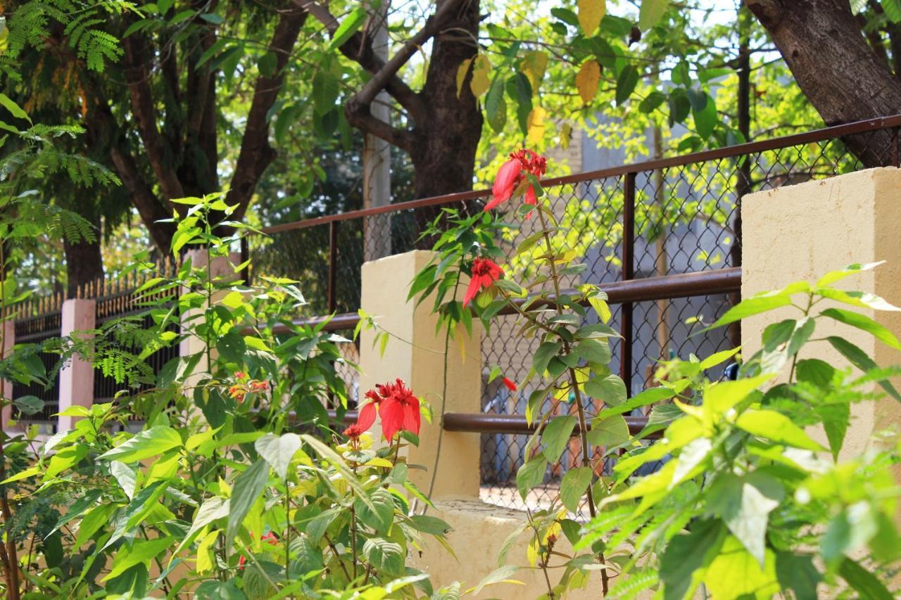 Karjat Villa Экстерьер фото