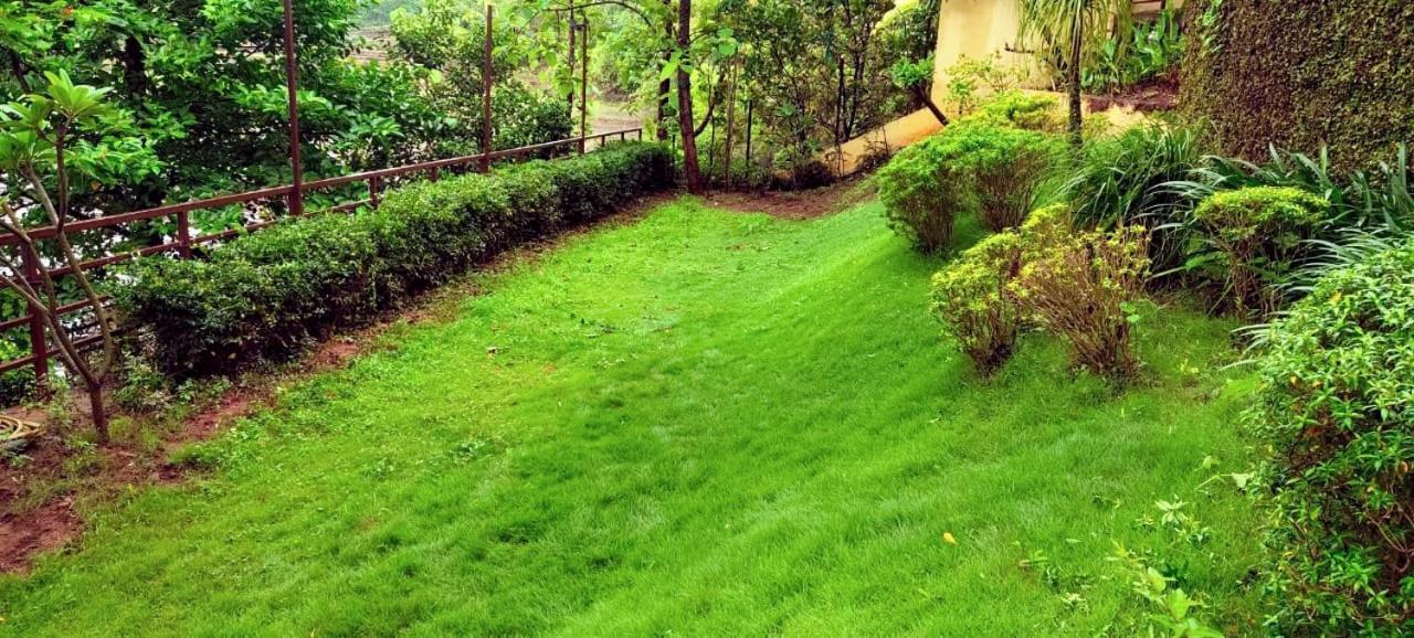 Karjat Villa Экстерьер фото