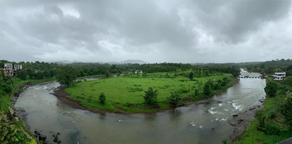 Karjat Villa Экстерьер фото