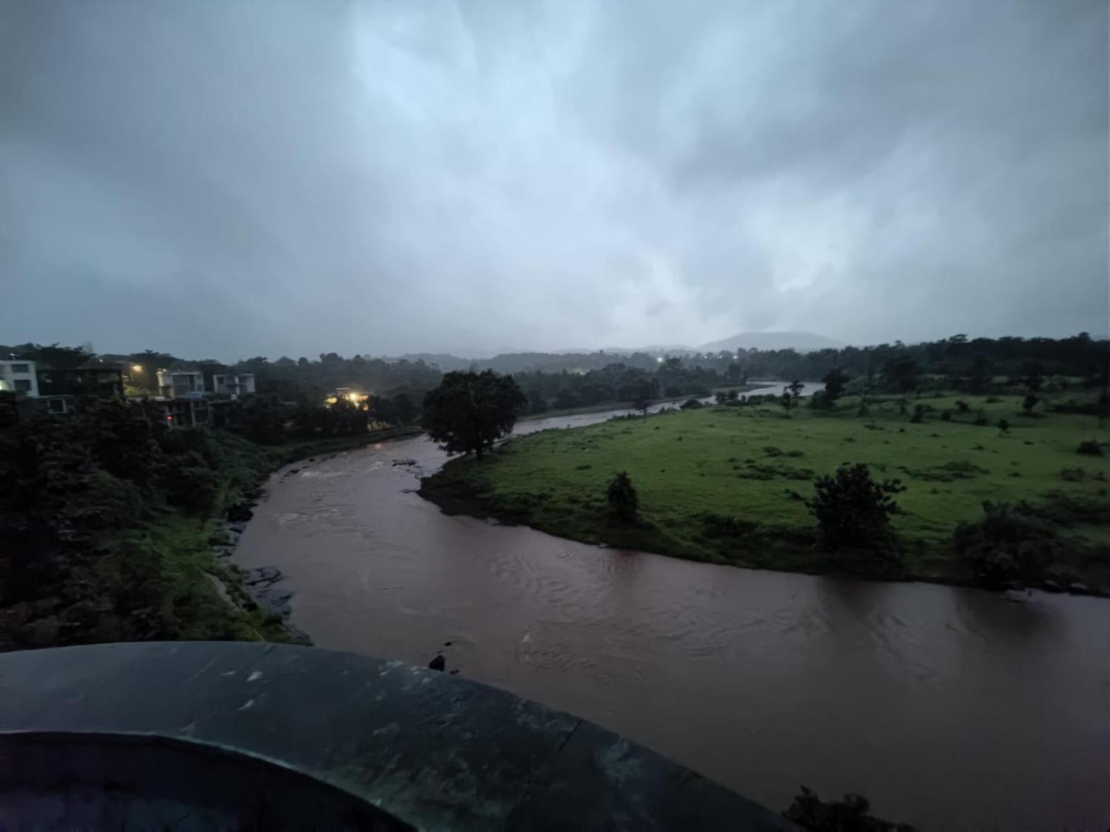 Karjat Villa Экстерьер фото